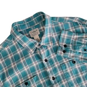 L.L. BEAN Teal Plaid Flannel Shirt traditional fit men's size medium